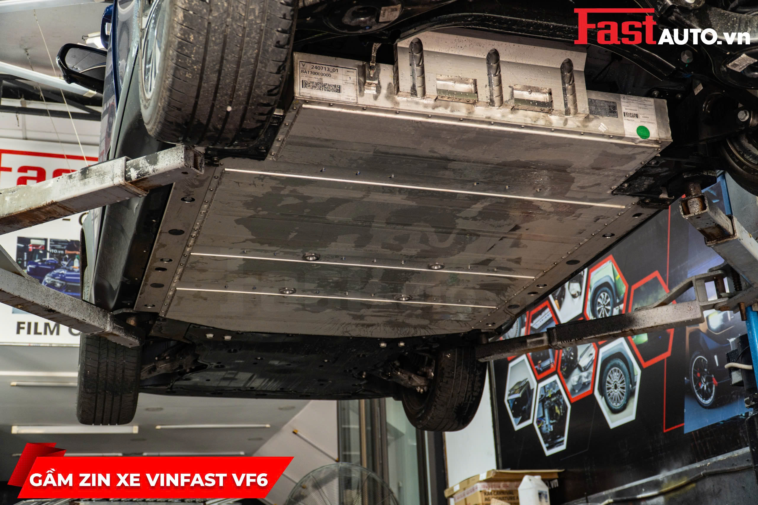 ốp gầm pin xe vinfast vf6 tại Fastauto