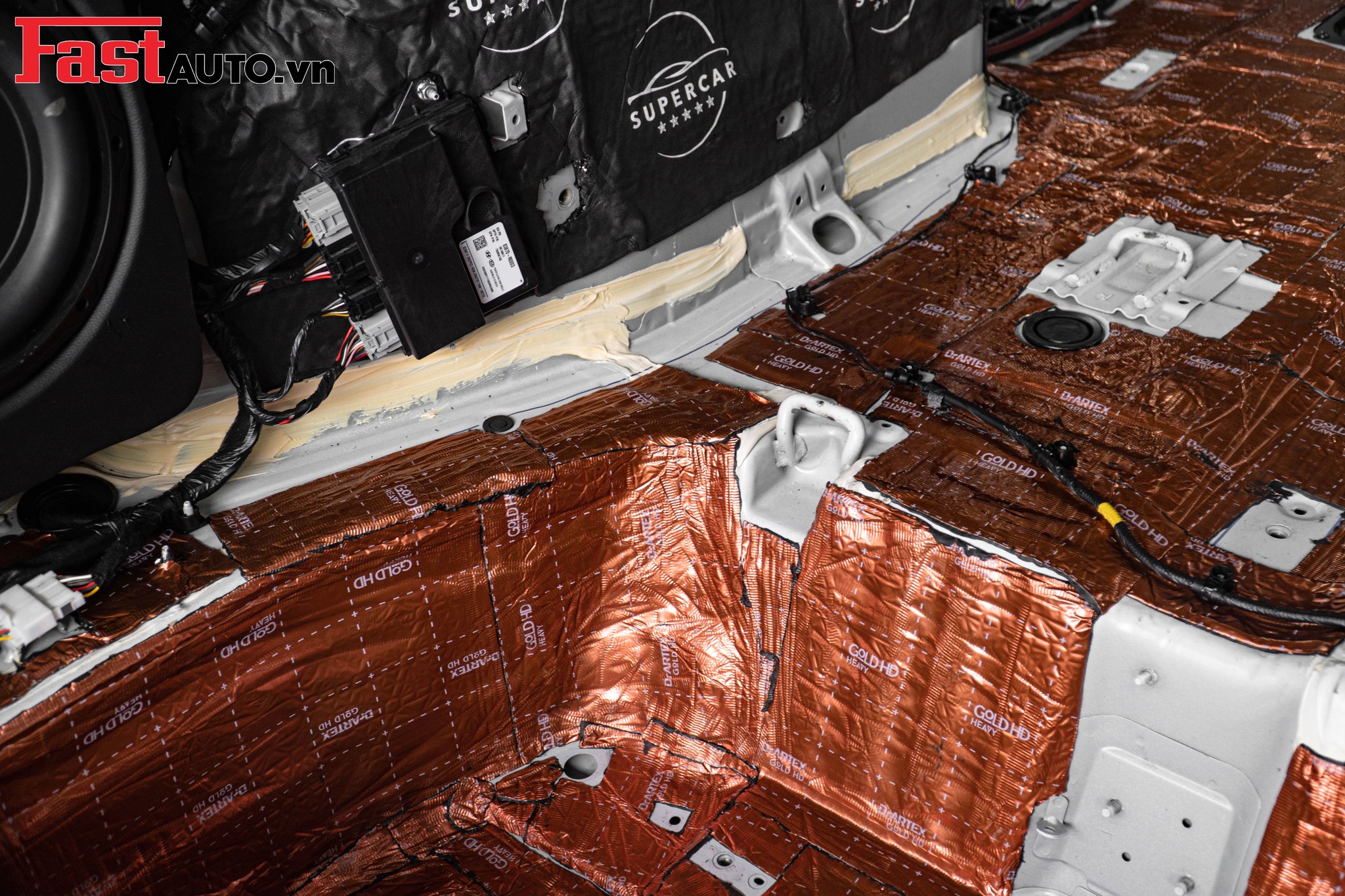 Nâng Cấp Cách Âm Chuyên Sâu Cho KIA CARNIVAL 4 Nâng Cấp Cách Âm Chuyên Sâu Cho KIA CARNIVAL