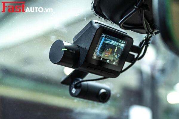 Lắp Đặt Camera Hành Trình Cho VinFast LimoGreen 2 Lắp Đặt Camera Hành Trình Cho VinFast LimoGreen