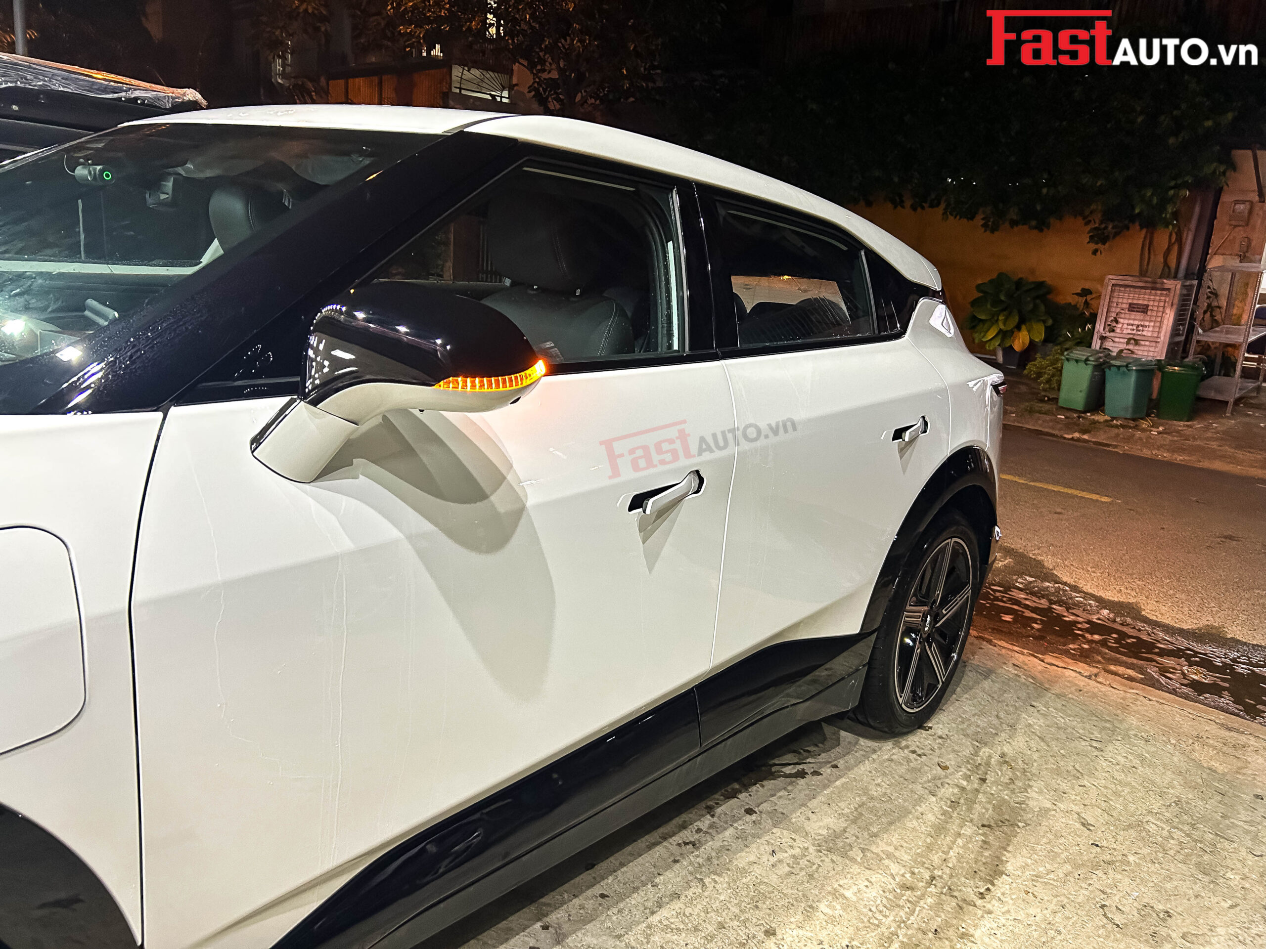 Nâng Cấp Tay Nắm Cửa Điện Tự Động VinFast VF7