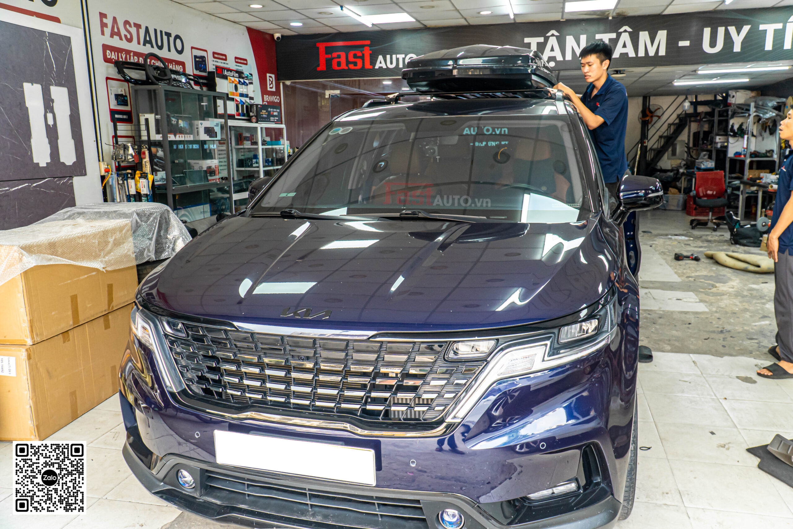 Alternative view of Lắp Cốp Nóc Cho KIA Carnival