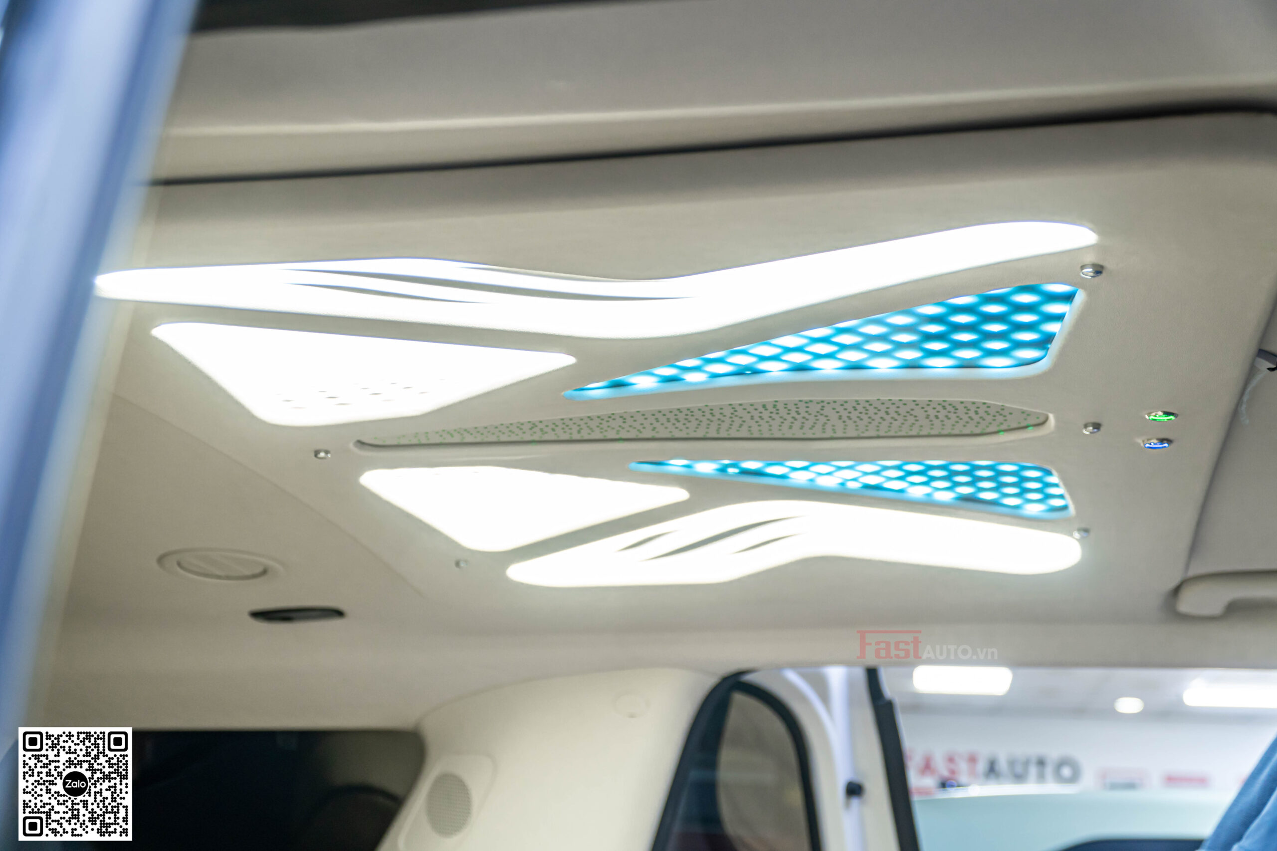 Alternative view of Nâng Cấp Đèn Trần Cho Kia Carnival