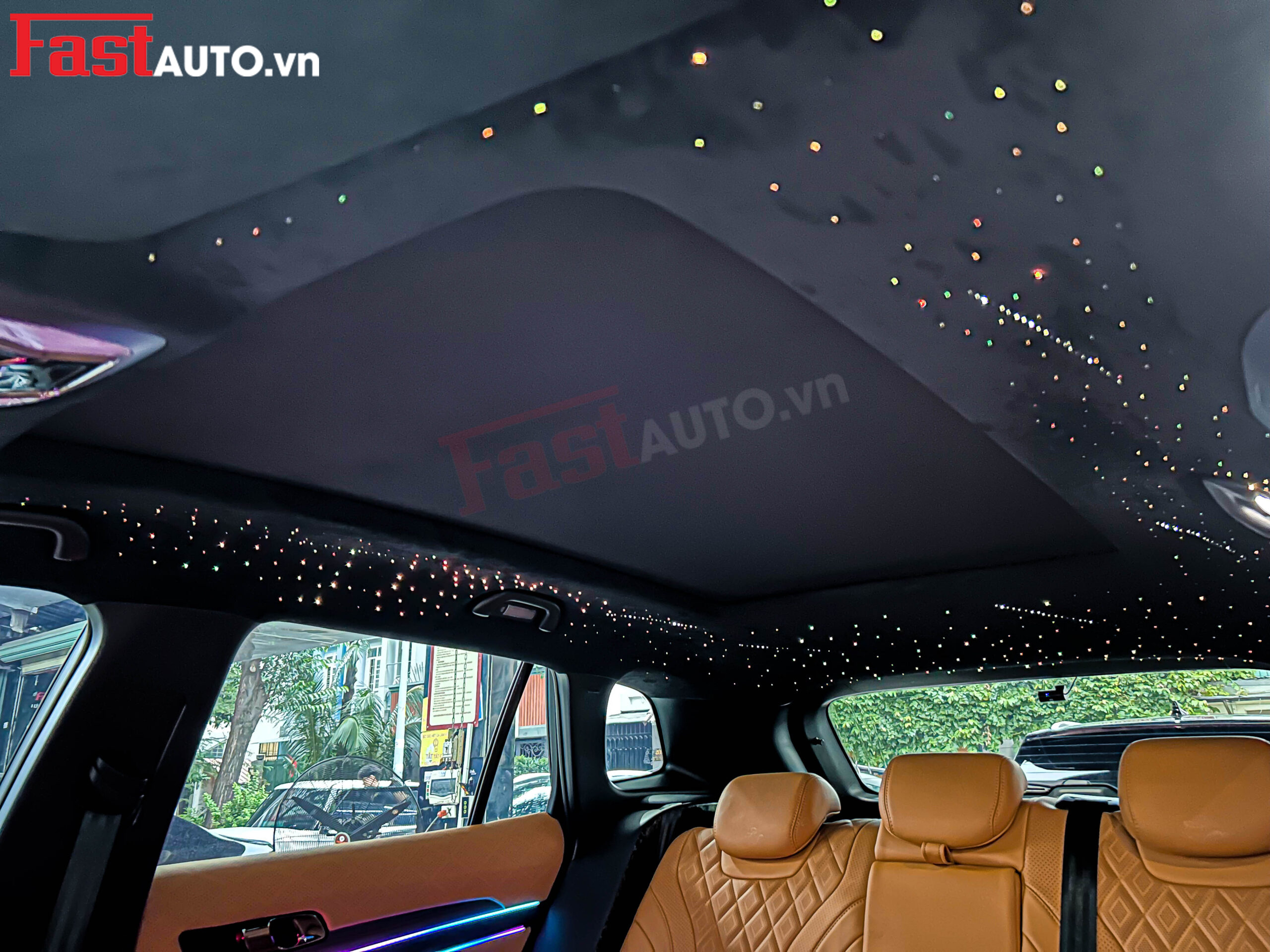 Nâng Cấp Trần Ánh Sao Cho Ford Territory