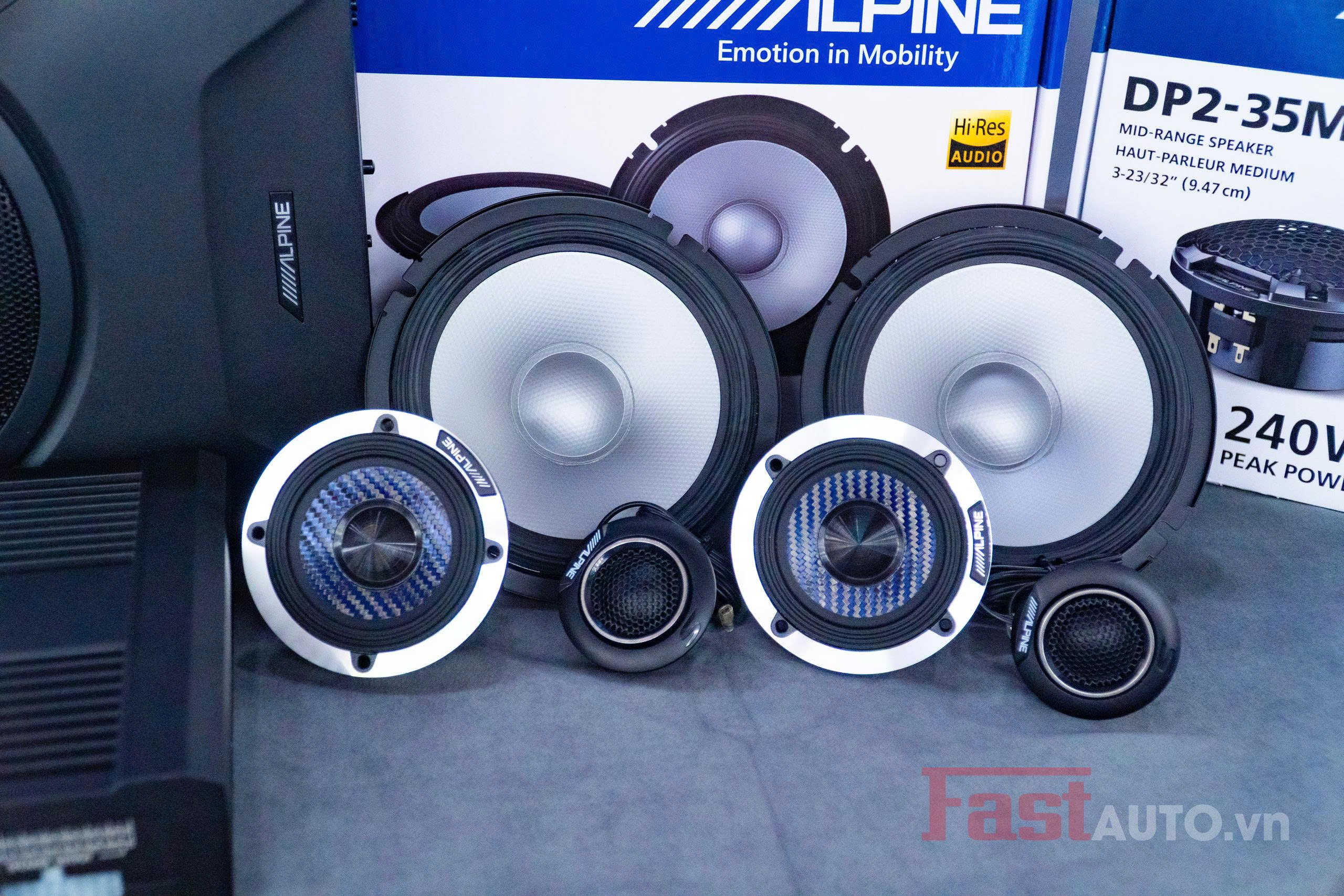 Nâng Cấp Loa Alpine Cho VinFast VF9 3 Nâng Cấp Loa Alpine Cho VinFast VF9